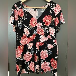 Torrid Floral V Neck Blouse Size 00